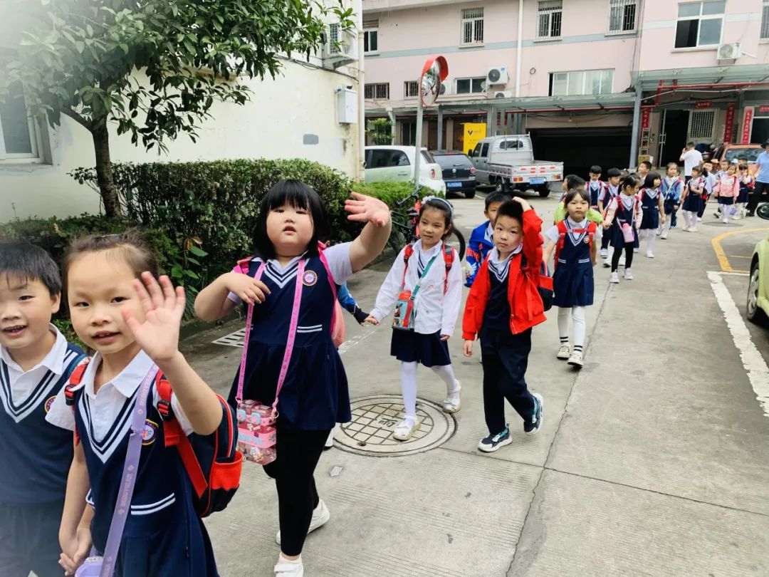 你好,小学——大桥花园幼儿园大班段参观小学活动 第35张 你好,小学——大桥花园幼儿园大班段参观小学活动 第35张