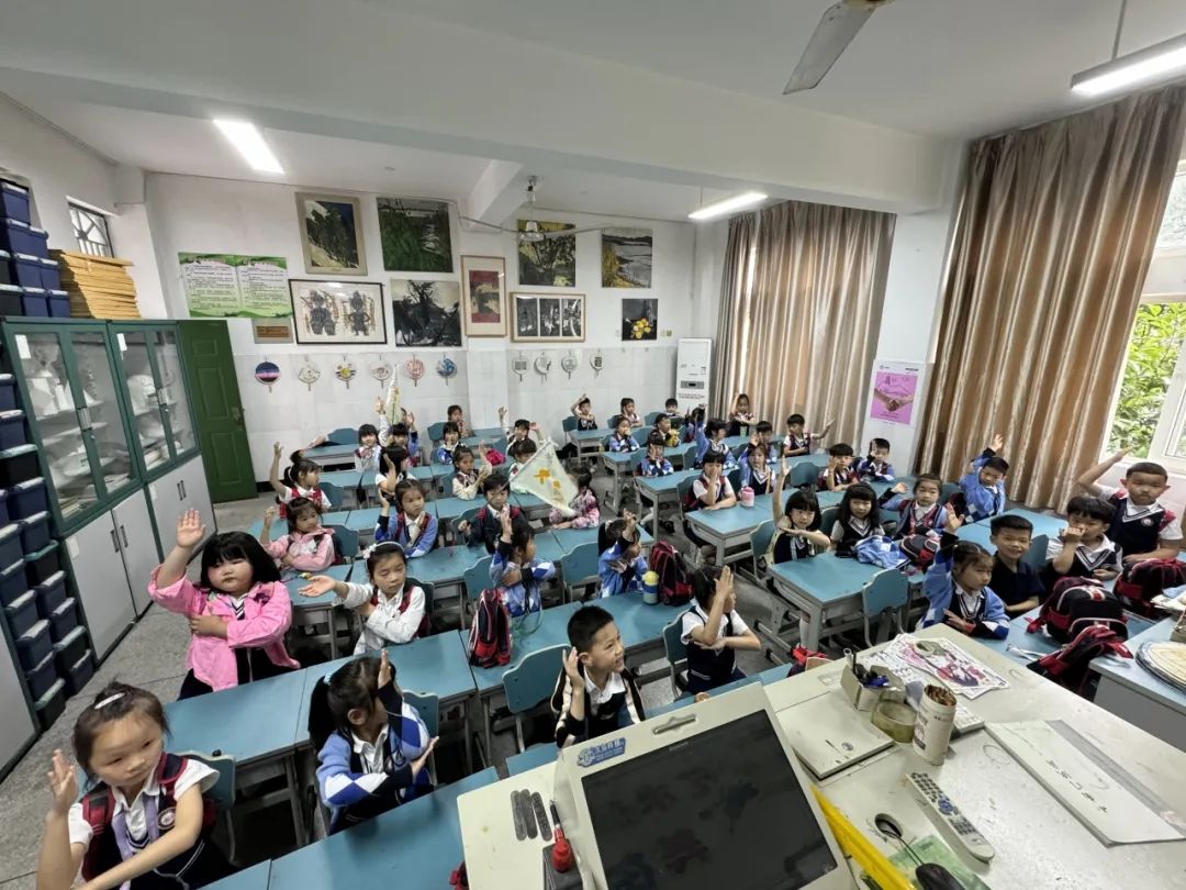 你好,小学——大桥花园幼儿园大班段参观小学活动 第54张 你好,小学——大桥花园幼儿园大班段参观小学活动 第54张