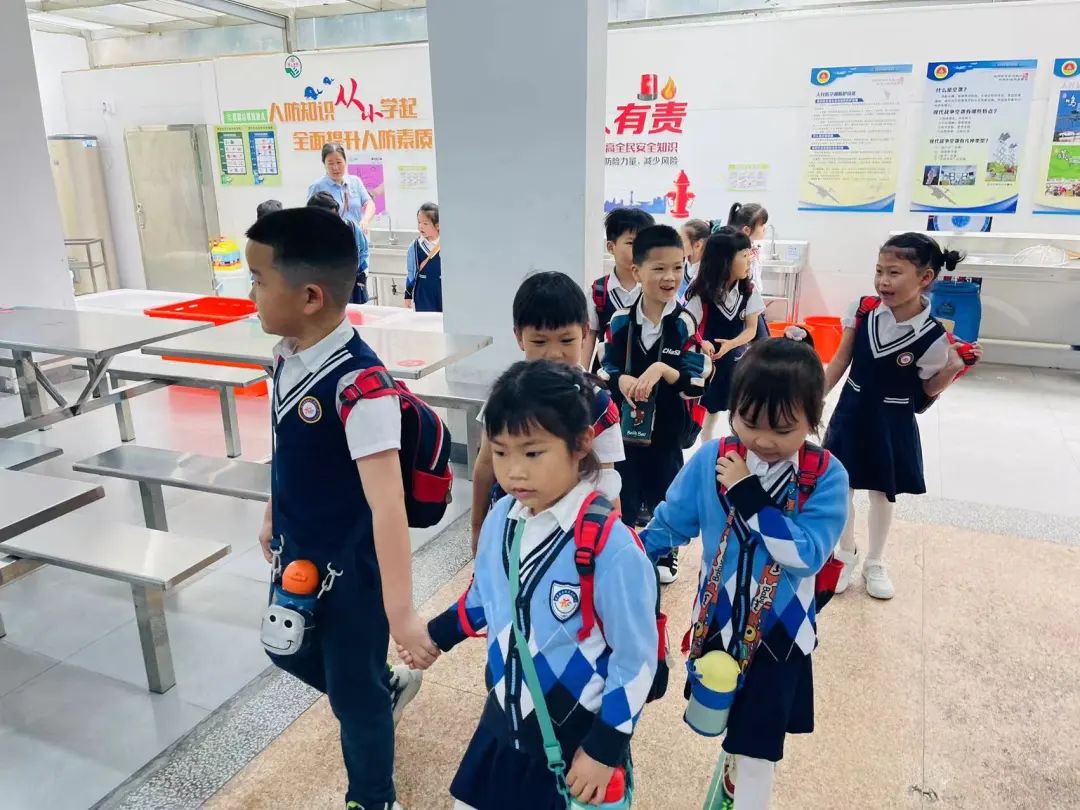 你好,小学——大桥花园幼儿园大班段参观小学活动 第40张 你好,小学——大桥花园幼儿园大班段参观小学活动 第40张
