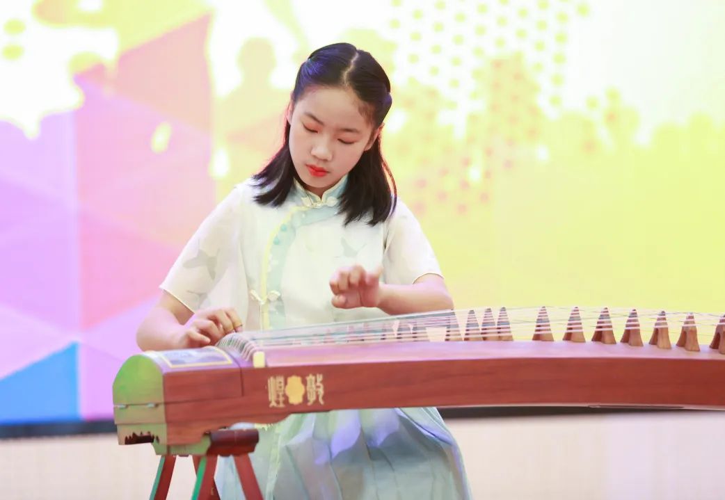 【黄杨梅小学 | 校园风采】指尖飞舞  琴曲飞扬——黄杨梅小学2024年器乐独奏比赛 第28张