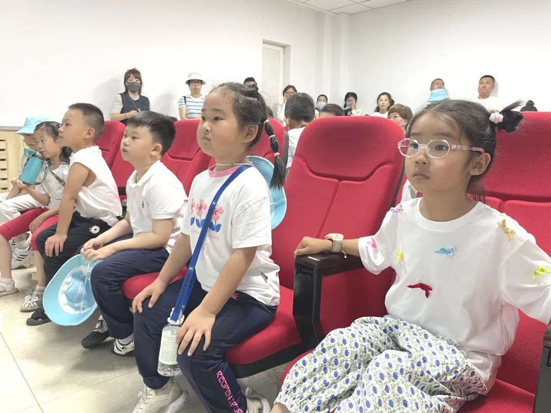 【润童·活动】探秘小学,快乐衔接——开发区教工幼儿园参观小学活动 第44张