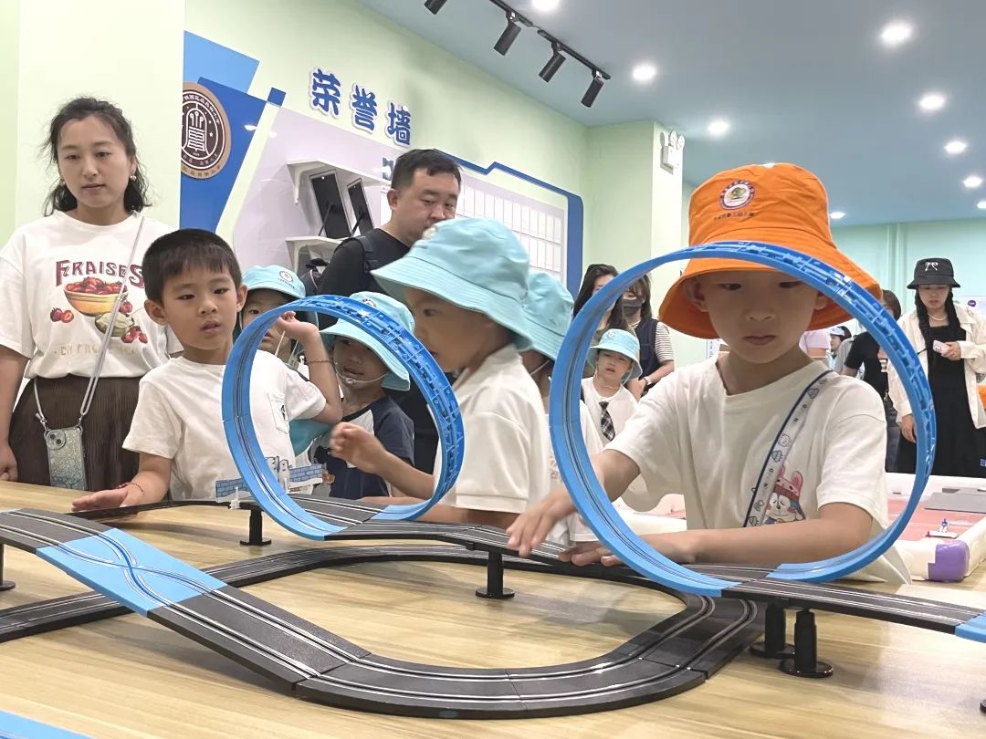 【润童·活动】探秘小学,快乐衔接——开发区教工幼儿园参观小学活动 第37张