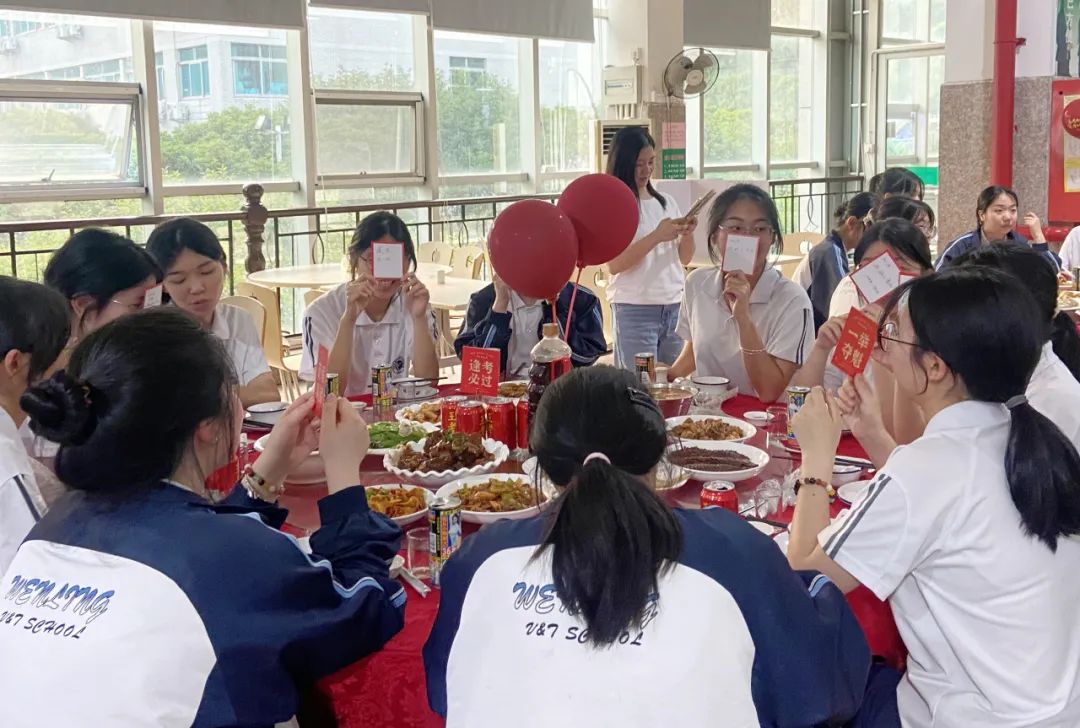 青春炽热 逐梦高考 | 温岭市职业技术学校高三学子们高考加油! 第21张 青春炽热 逐梦高考 | 温岭市职业技术学校高三学子们高考加油! 第21张