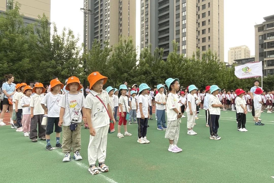 【润童·活动】探秘小学,快乐衔接——开发区教工幼儿园参观小学活动 第15张