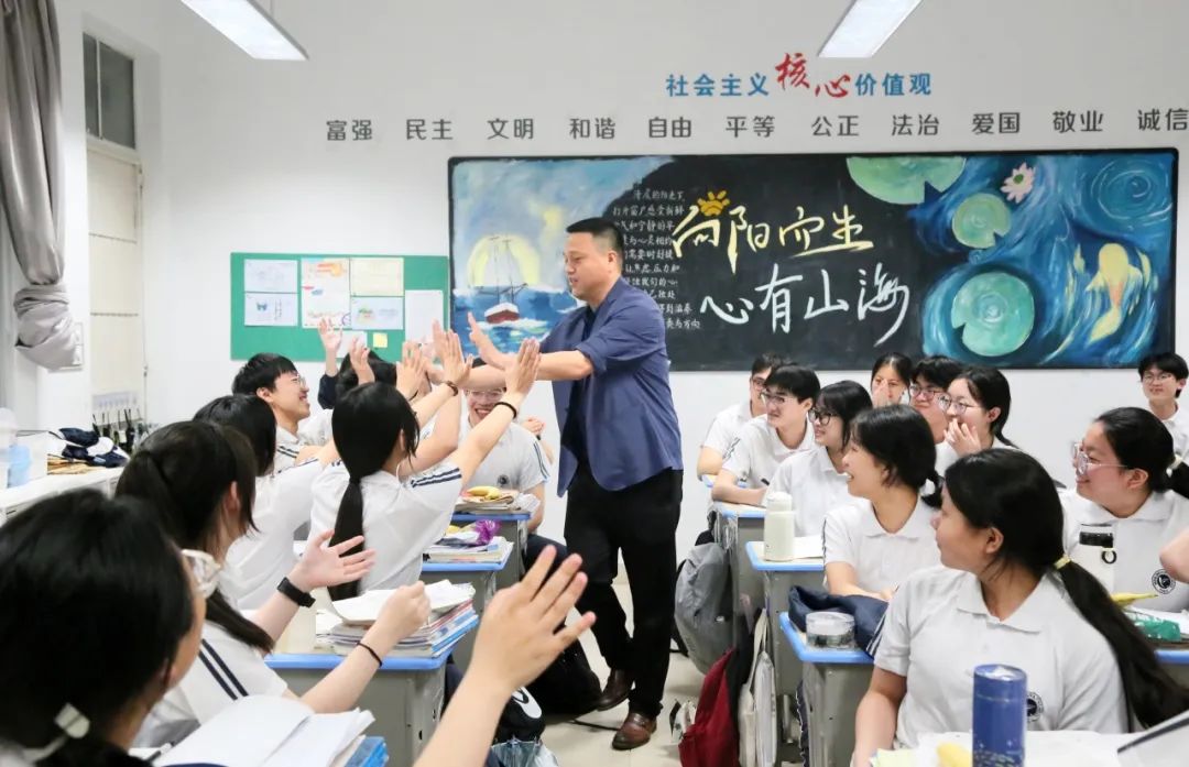 青春炽热 逐梦高考 | 温岭市职业技术学校高三学子们高考加油! 第14张 青春炽热 逐梦高考 | 温岭市职业技术学校高三学子们高考加油! 第14张