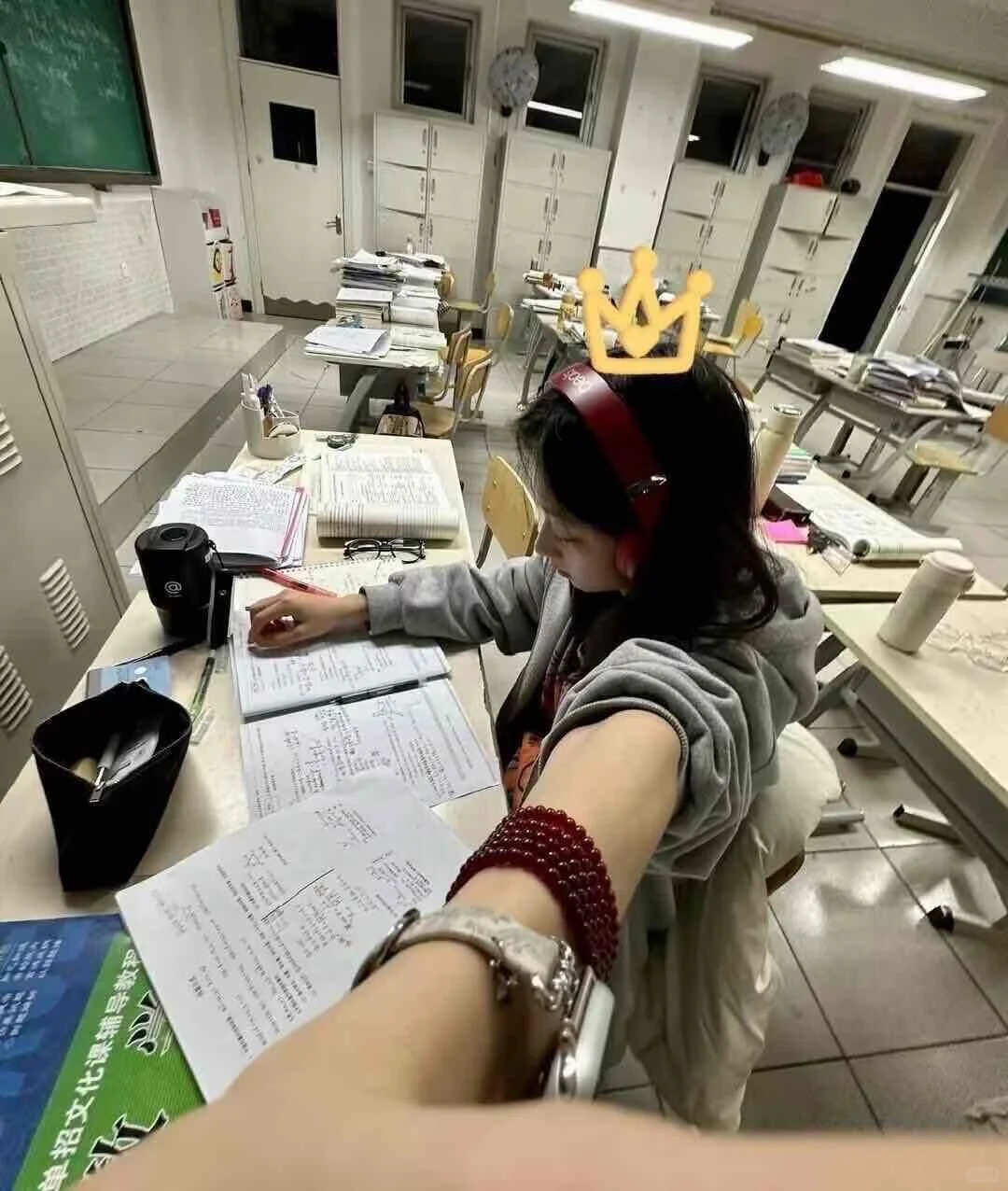 蹲二十个初中生，手慢无 第2张