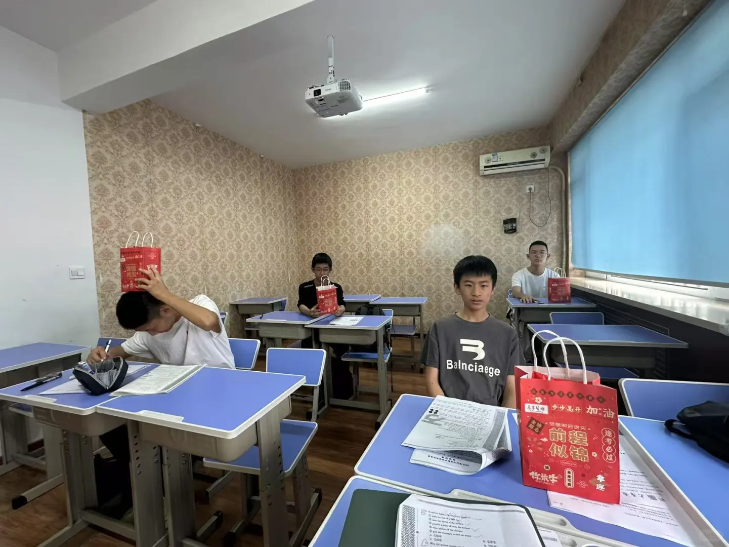 中考加油！静等佳音 第1张