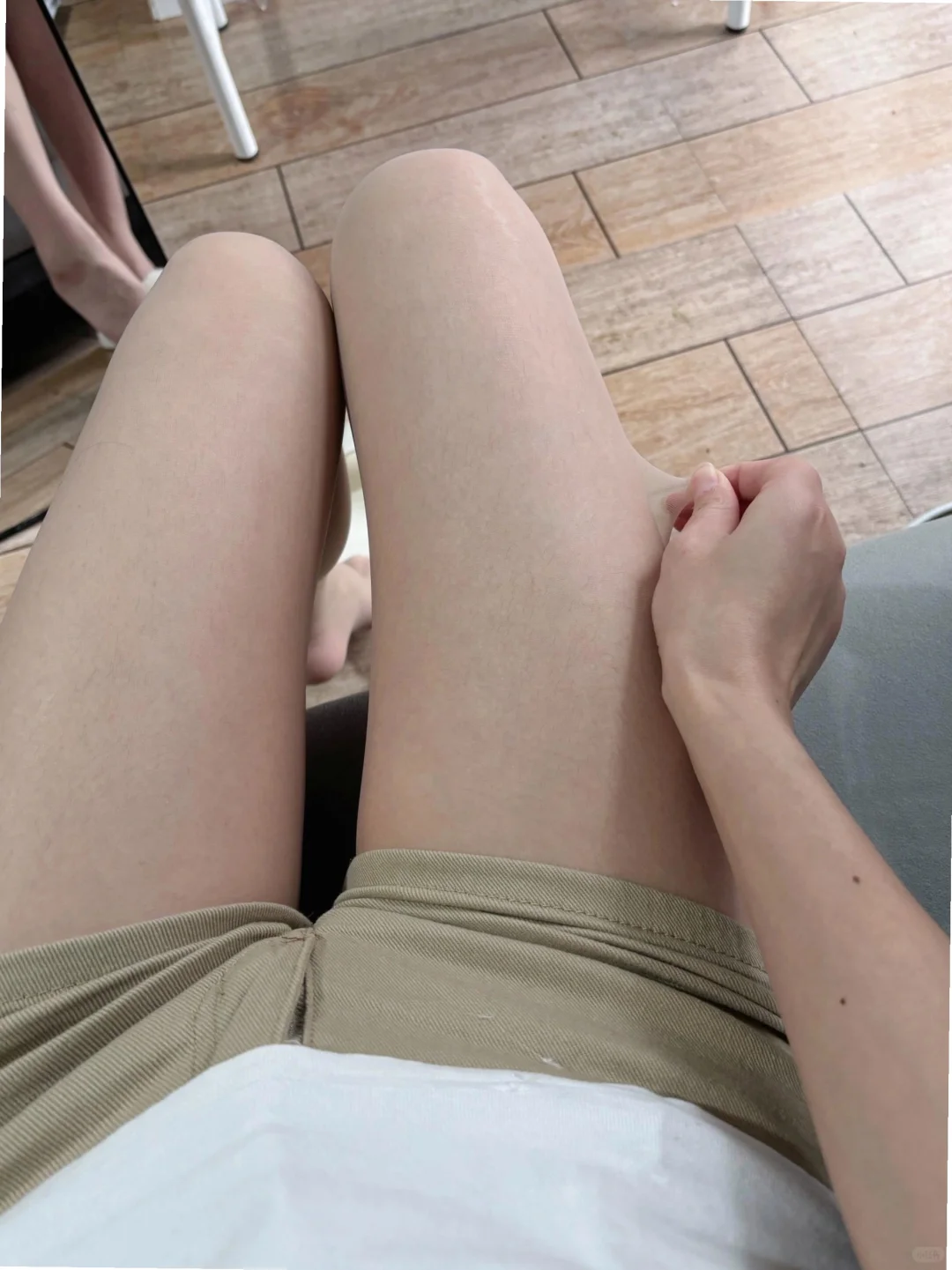 第一次穿肉丝，这反差谁懂啊😱 第4张