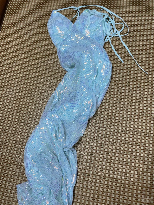 左滑 姐妹们！穿上真的好像美人鱼！ 第3张