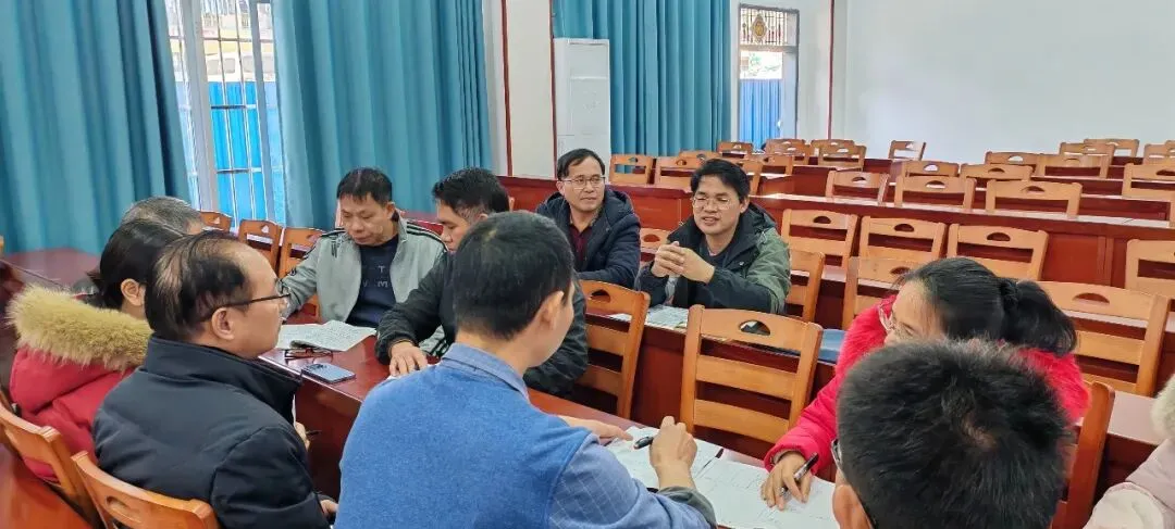精准指导明方向 课题赋能备中考 | 县教研室深入江宁初中开展备考工作指导 第4张