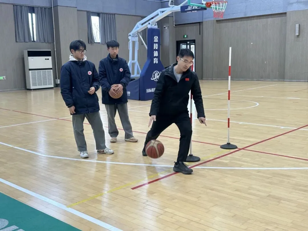 “聚焦中考体育 共研备考策略”于斌名师工作室举办体育中考专题教研活动 第9张