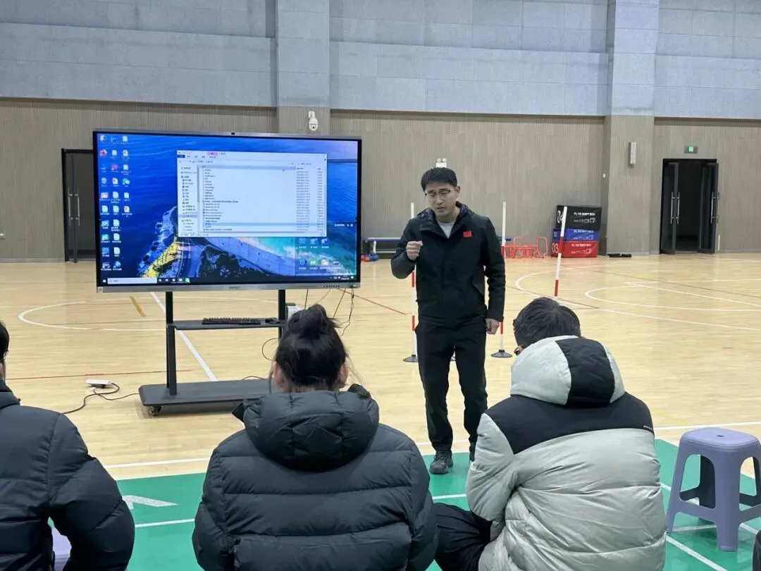 “聚焦中考体育 共研备考策略”于斌名师工作室举办体育中考专题教研活动 第10张