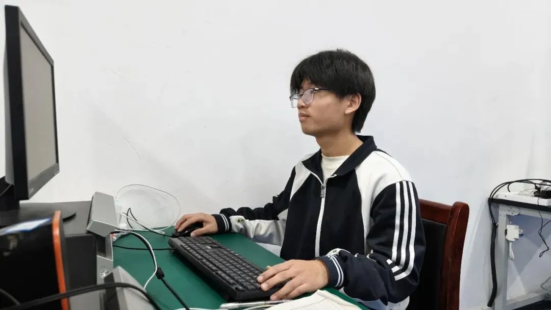 从中考300分到高考技能赋分满分!献县一学子实现“逆风翻盘”! 第7张 从中考300分到高考技能赋分满分!献县一学子实现“逆风翻盘”! 第7张