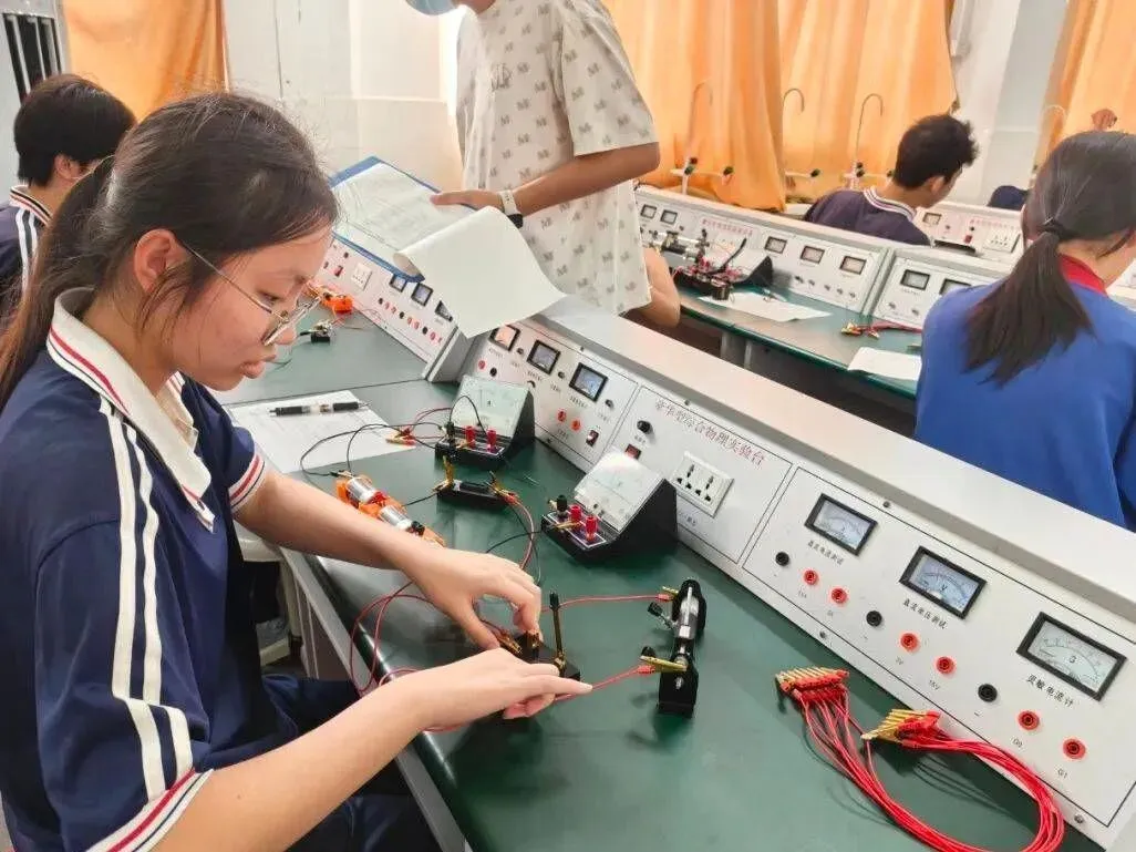 少考4门,英语、物理权重提升!一地官宣中考改革 第2张