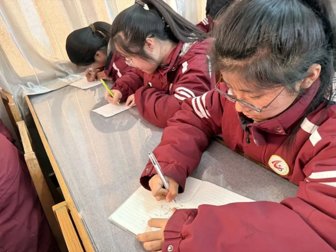 【心·动态】冲刺中考,“心”力先行!涞水三中这场心理讲座太及时 第21张