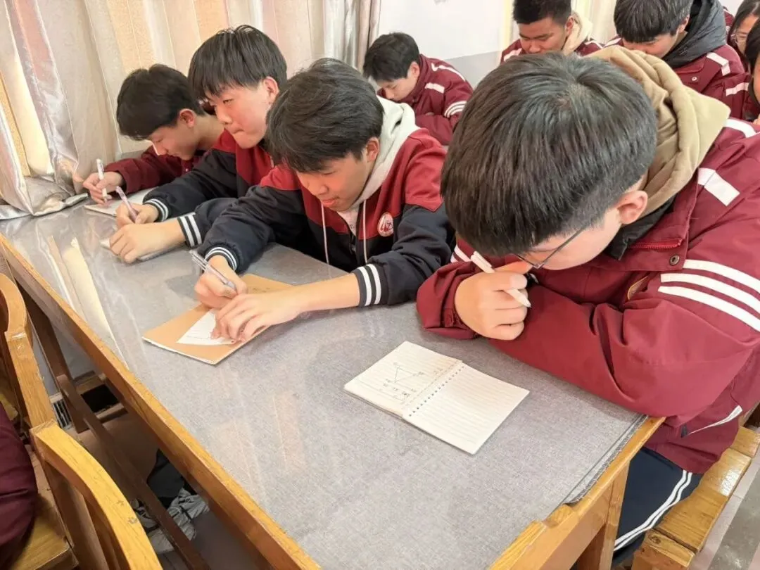 【心·动态】冲刺中考,“心”力先行!涞水三中这场心理讲座太及时 第22张