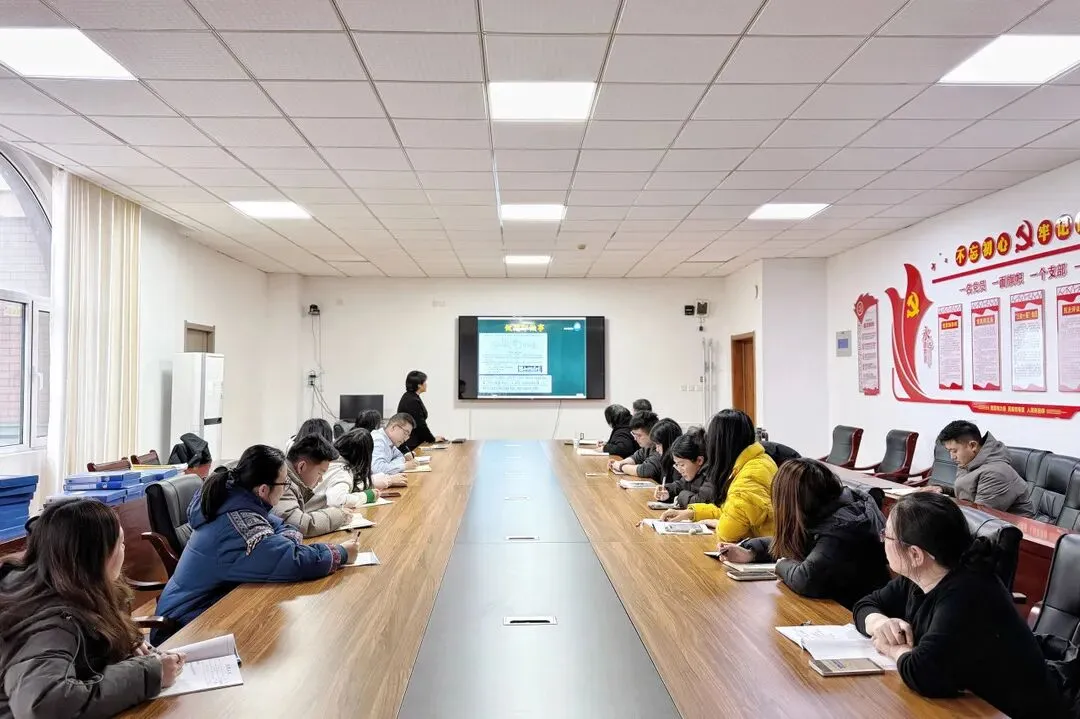 聚焦中考改革·共研备考新策|我校教师参加2026年山东省统考命题研讨培训会 第9张