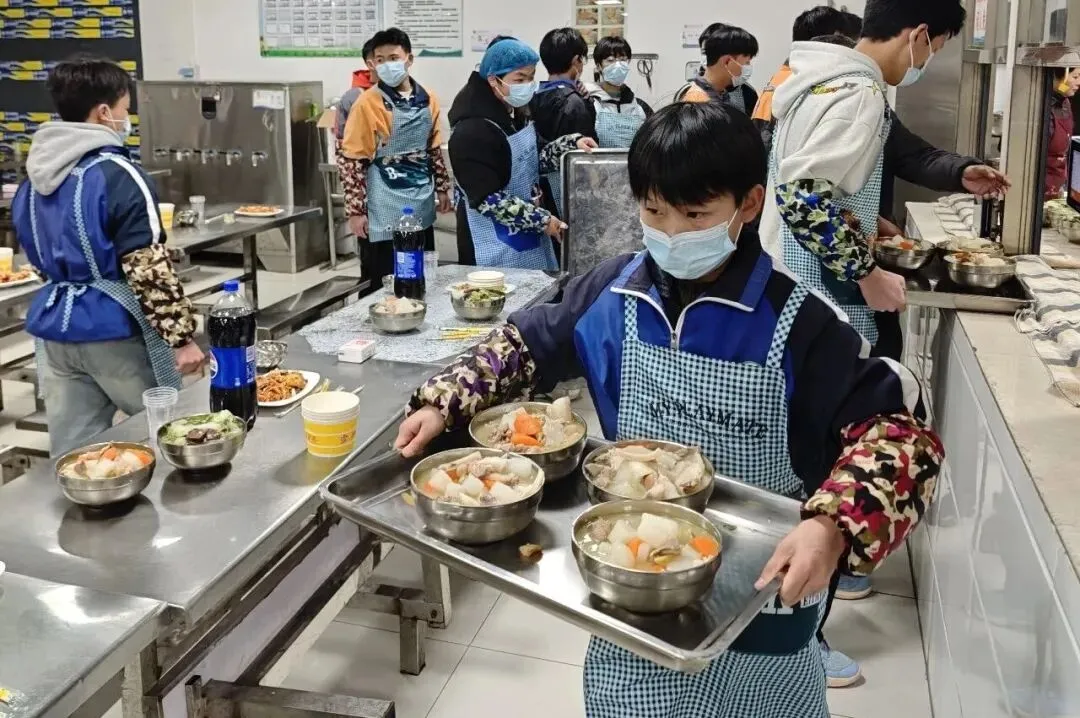 “传承民俗暖校园 凝心聚力助中考”花江中学迎新春杀年猪主题活动圆满落幕 第16张