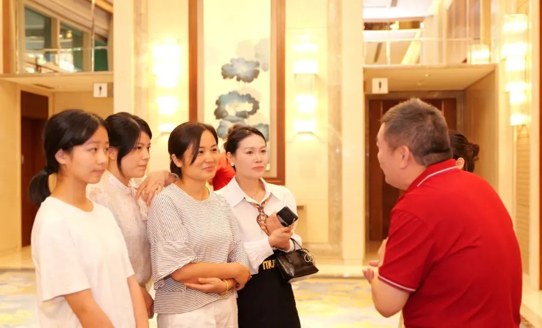 放弃传统名校!中考估分705分学霸,选了这所「顶尖名师天团」的学校 第18张