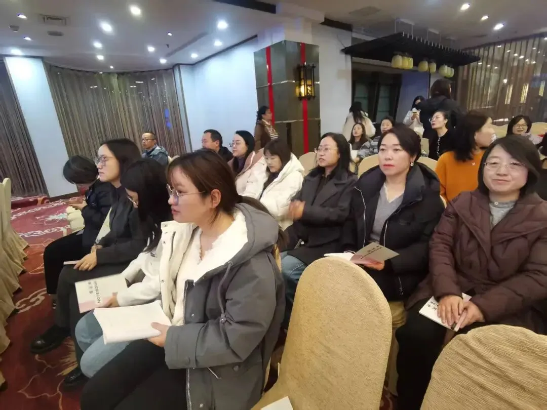 桥山中学组织部分教师赴西安参加中考研讨会 第17张 桥山中学组织部分教师赴西安参加中考研讨会 第17张