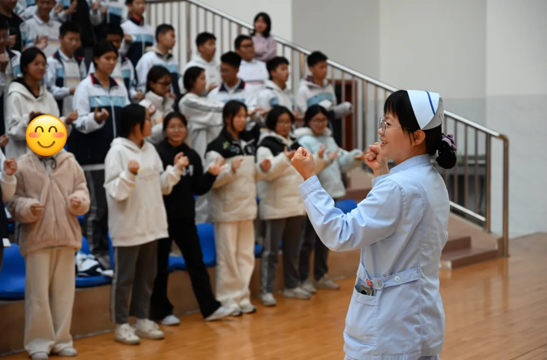 【公益暖心】中考冲刺!泉州市运动防护中心团队进校园为学子护航“撑腰” 第8张 【公益暖心】中考冲刺!泉州市运动防护中心团队进校园为学子护航“撑腰” 第8张