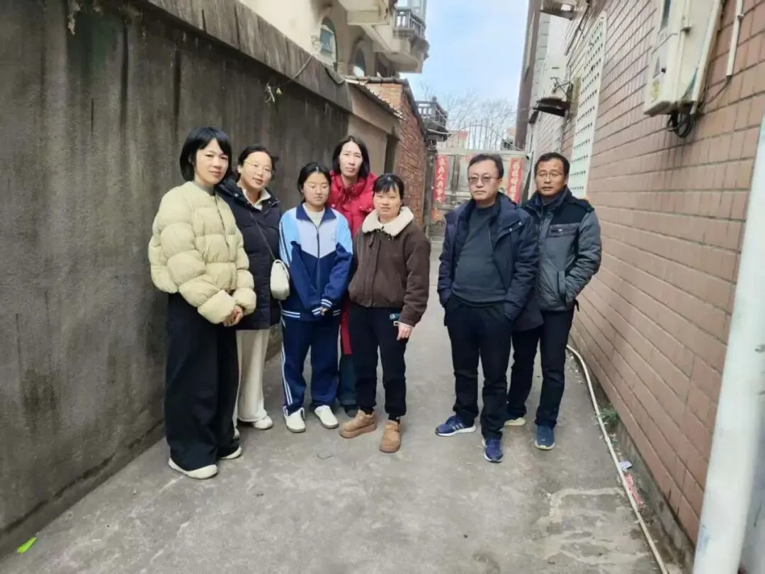 暖冬叩门凝合力,同心筑梦向中考——福清康辉中学2025-2026学年初三年段寒假家访纪实 第21张 暖冬叩门凝合力,同心筑梦向中考——福清康辉中学2025-2026学年初三年段寒假家访纪实 第21张