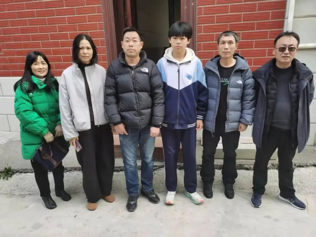 暖冬叩门凝合力,同心筑梦向中考——福清康辉中学2025-2026学年初三年段寒假家访纪实 第28张 暖冬叩门凝合力,同心筑梦向中考——福清康辉中学2025-2026学年初三年段寒假家访纪实 第28张