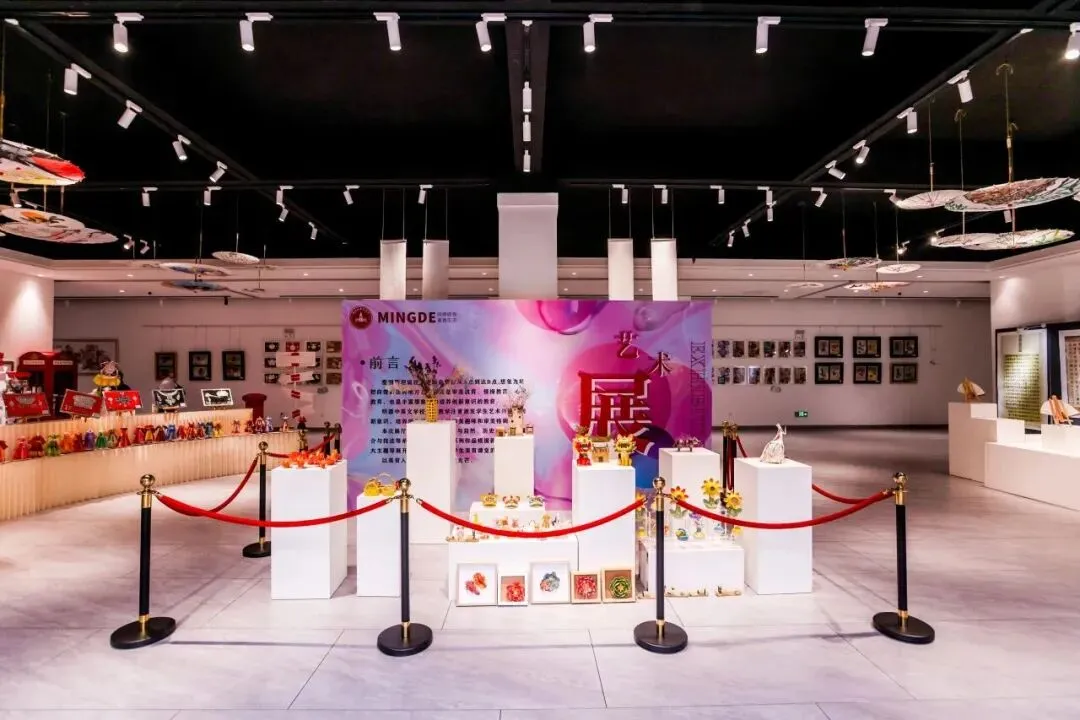 明德中英文学校丨硬件软件双超配,两届中考成绩亮眼! 第21张 明德中英文学校丨硬件软件双超配,两届中考成绩亮眼! 第21张