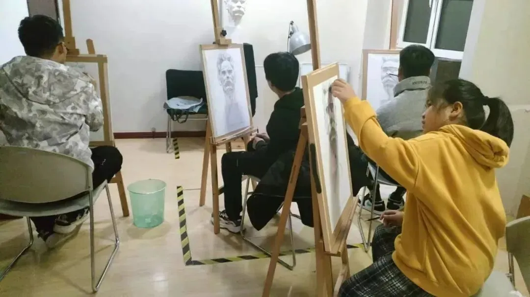 中考美术专业招生简章 第26张 中考美术专业招生简章 第26张