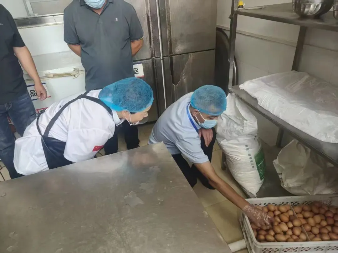 叶县市场监管局全力保障中考期间学校食堂食品安全工作 第4张
