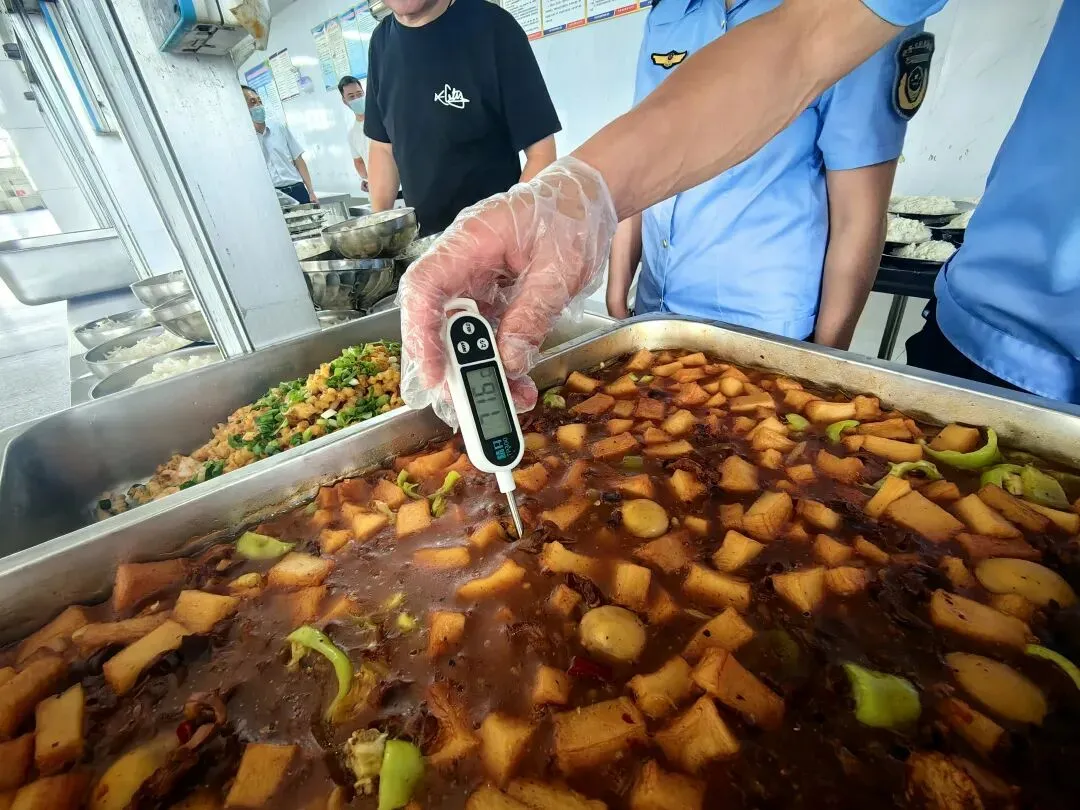 叶县市场监管局全力保障中考期间学校食堂食品安全工作 第8张