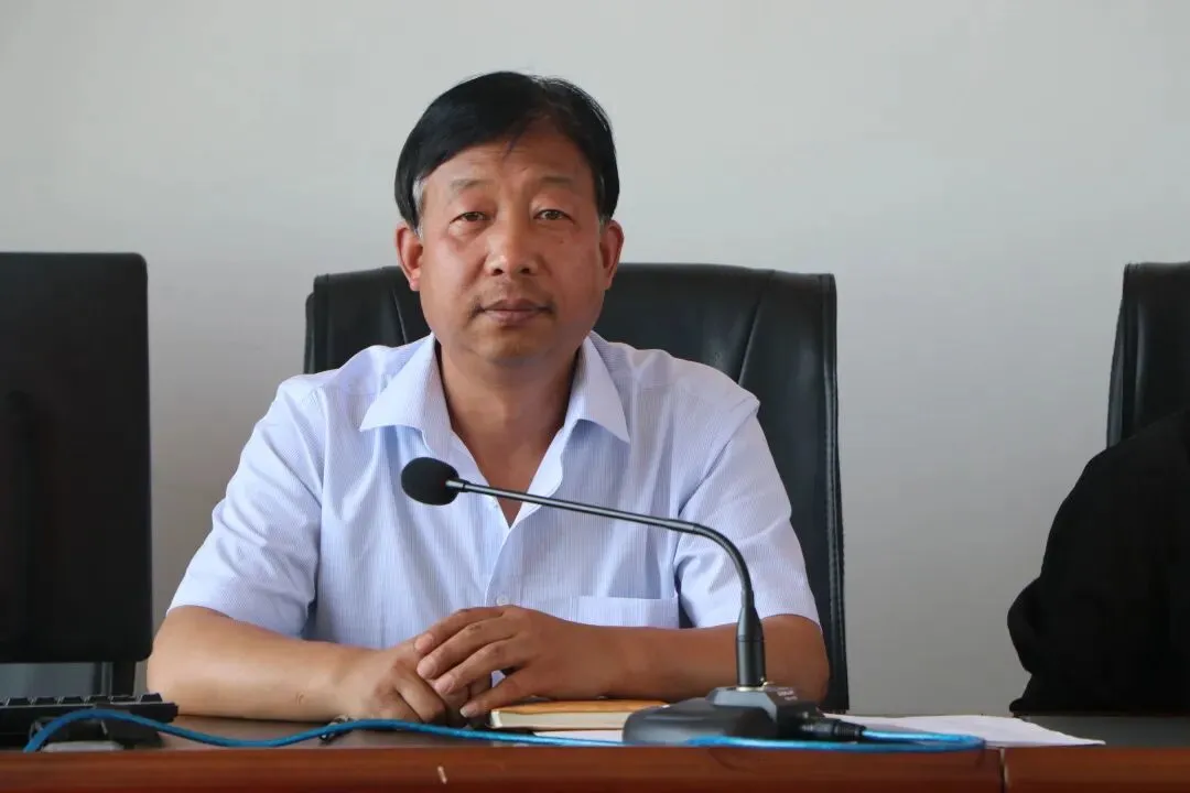 【中考动态】礼县第二中学召开2022年中考礼县二中考点考务培训会 第6张