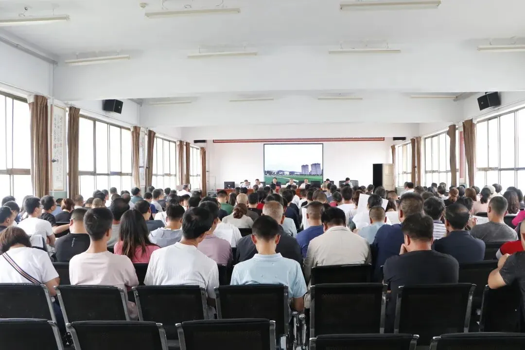 【中考资讯】礼县二中召开2021年中考考务工作培训会 第9张