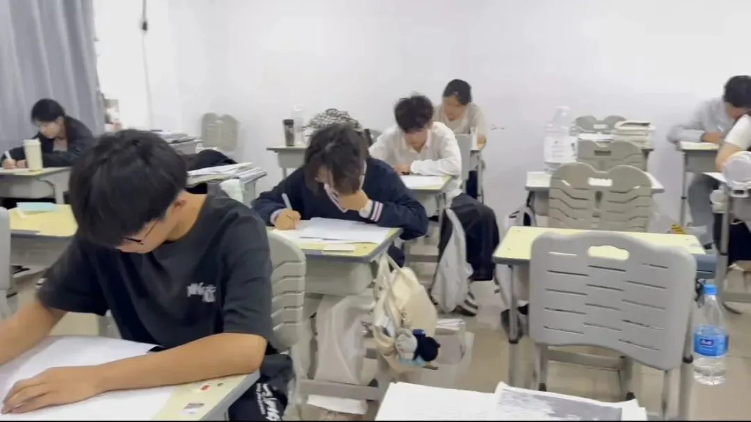 2026届益学中考全日制招生简章 第72张 2026届益学中考全日制招生简章 第72张