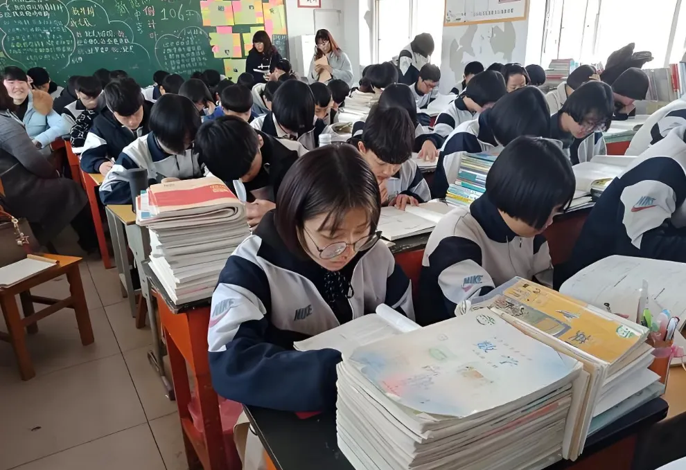 中考“指挥棒”转向:从“育分”回归“育人” 第2张