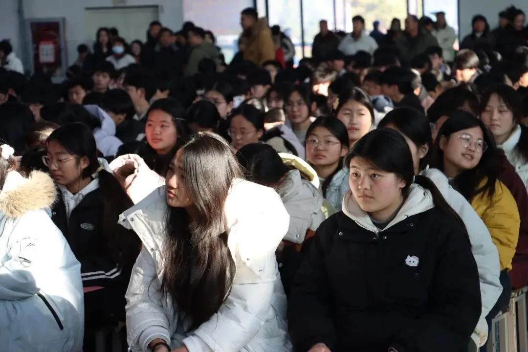 凝心聚力启新程 家校协同战中考——蒙城县实验永兴中学九年级期末表彰会暨家长会圆满落幕 第27张