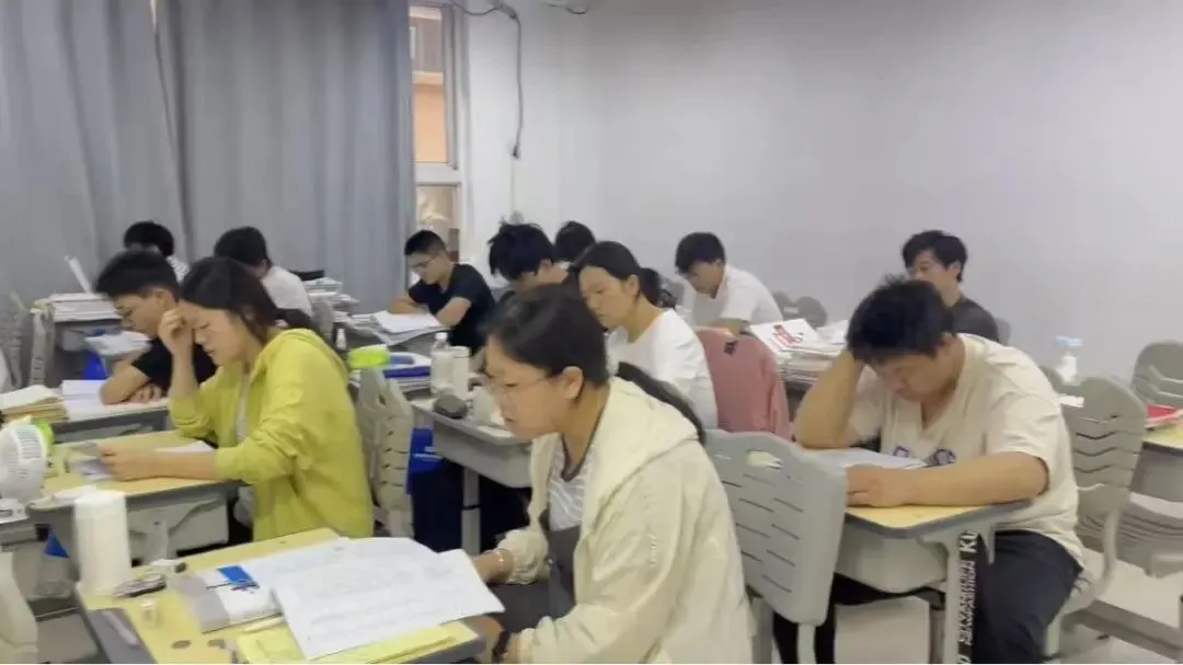 2026届益学中考小班课全日制半年班招生中~吃住学一体,全封闭校区,无手机校园 第66张