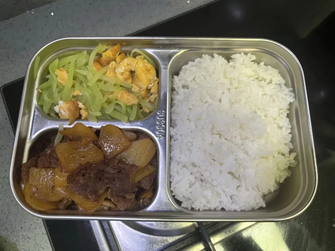 女儿中考倒计时128天—好不容易瘦下来,不舍得多吃一口 第2张