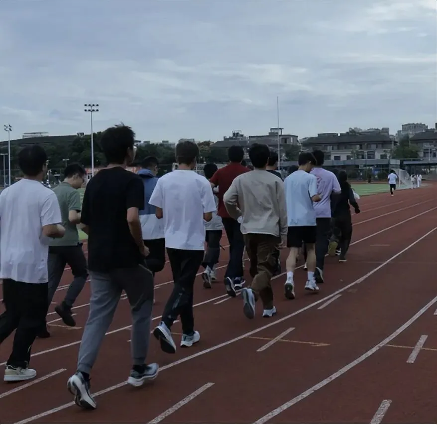 清远中考体育提分难?这些居家训练技巧帮你拿满分! 第3张