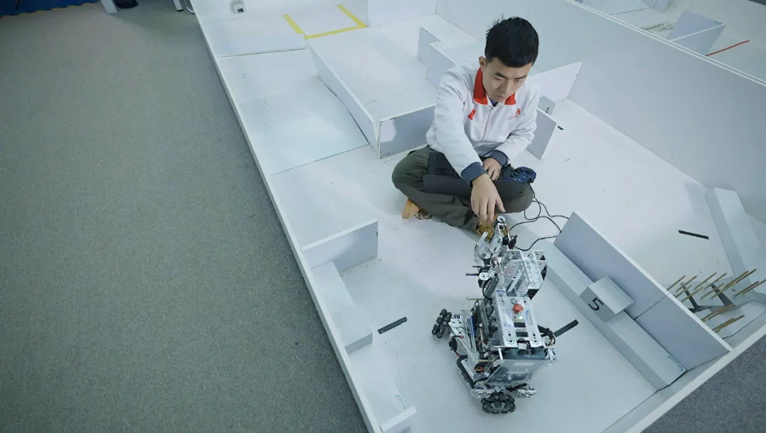 青春喜迎二十大·云岭青年逐梦录 | 从中考失利到世界冠军,云南“机器侠”来了! 第5张 青春喜迎二十大·云岭青年逐梦录 | 从中考失利到世界冠军,云南“机器侠”来了! 第5张