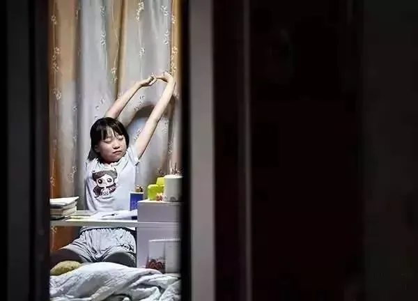 推荐阅读 | 初三学生中考图被父亲晒出,看哭万人! 第2张