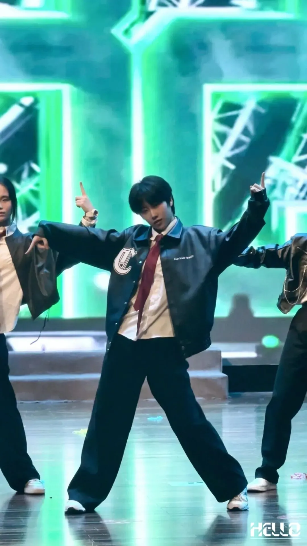 天台神颜"校草"丨中考成绩接近状元,零基础街舞7天集训打败老师!淡颜少年感天花板,太帅了~ 第8张 天台神颜"校草"丨中考成绩接近状元,零基础街舞7天集训打败老师!淡颜少年感天花板,太帅了~ 第8张