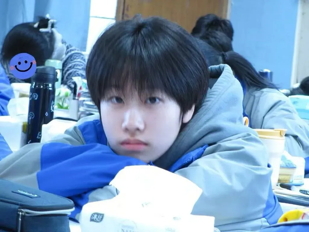 天台神颜"校草"丨中考成绩接近状元,零基础街舞7天集训打败老师!淡颜少年感天花板,太帅了~ 第35张 天台神颜"校草"丨中考成绩接近状元,零基础街舞7天集训打败老师!淡颜少年感天花板,太帅了~ 第35张