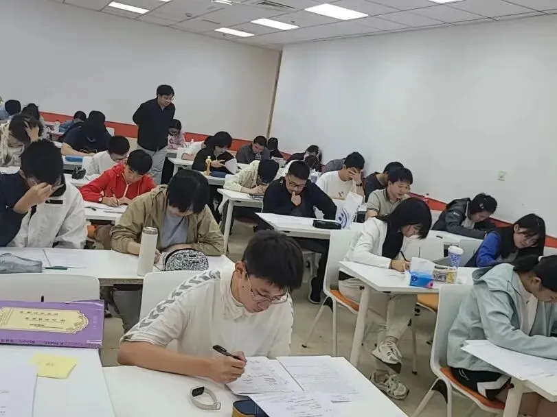 科学规划100天,系统突破重难点:中考百日冲刺全方案 第11张 科学规划100天,系统突破重难点:中考百日冲刺全方案 第11张