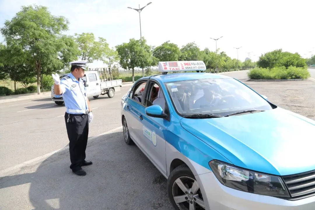 护航中考丨乌审公安:“警”心“警”力 护梦前行 第15张 护航中考丨乌审公安:“警”心“警”力 护梦前行 第15张