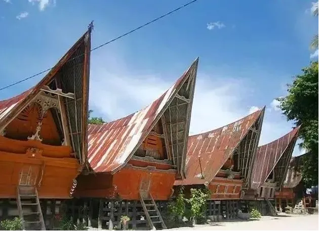 世界传统民居蕴藏的地理知识(含中考命题素材)(转载) 第3张