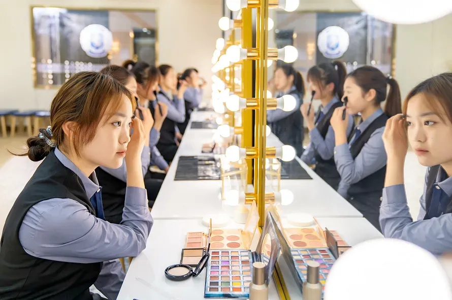 @福建初三生:中考没把握,来择校学技术,开启人生新航道! 第16张