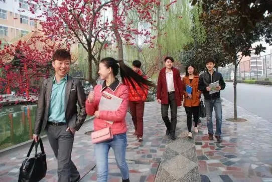 2026年中考和高考作文预测和解析,Deepseek和豆包,你信谁? 第5张