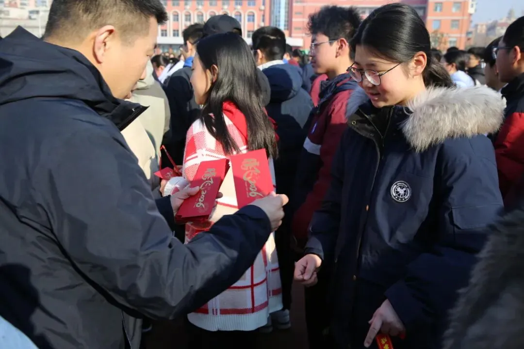 新海动态 | 马跃新程 逐梦中考——新海实验中学新春励志祈福活动圆满举行 第9张