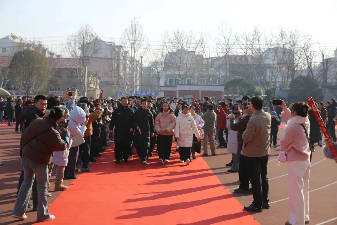 新海动态 | 马跃新程 逐梦中考——新海实验中学新春励志祈福活动圆满举行 第15张